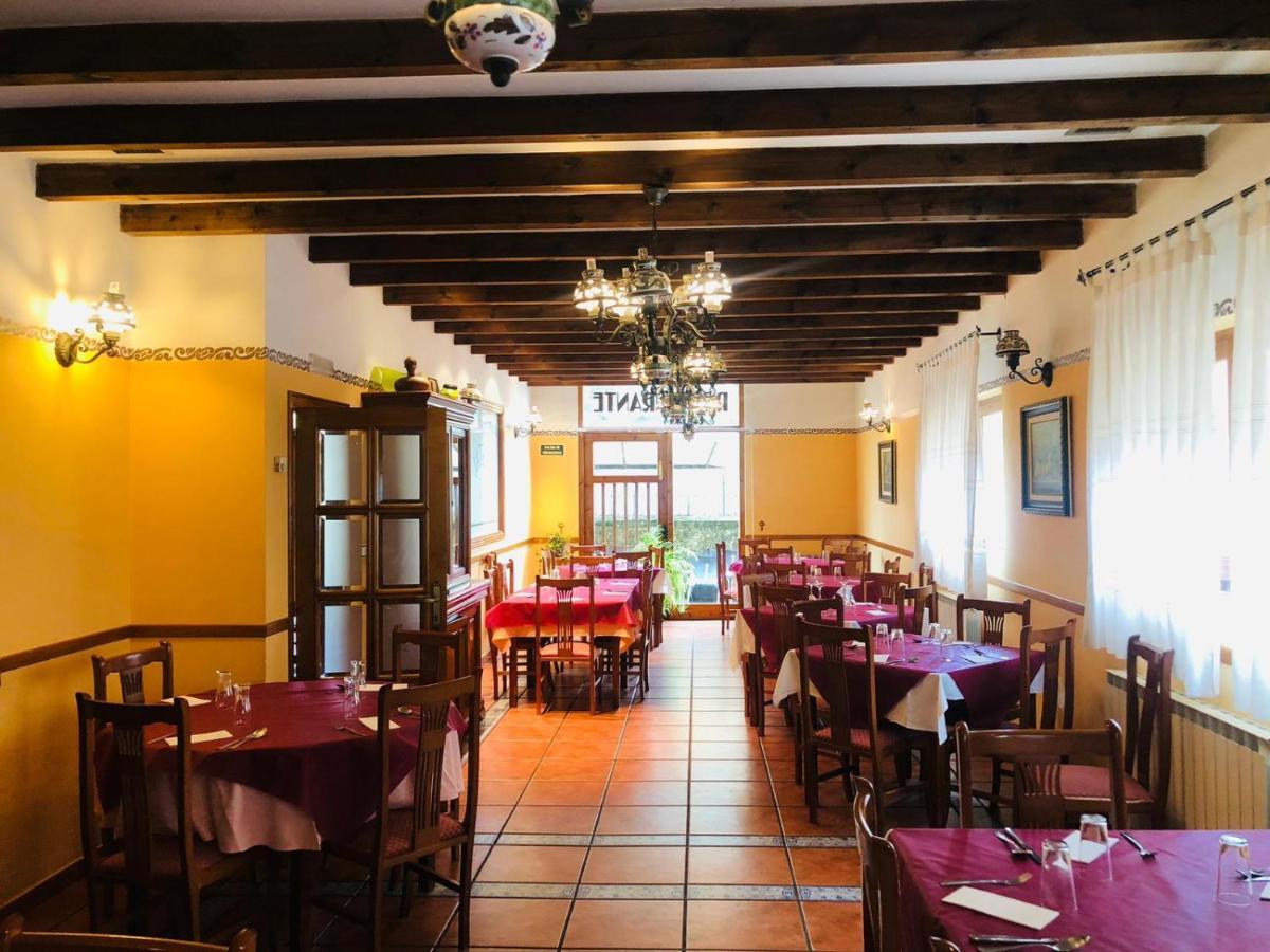 Hostal Jj Salduero Bagian luar foto